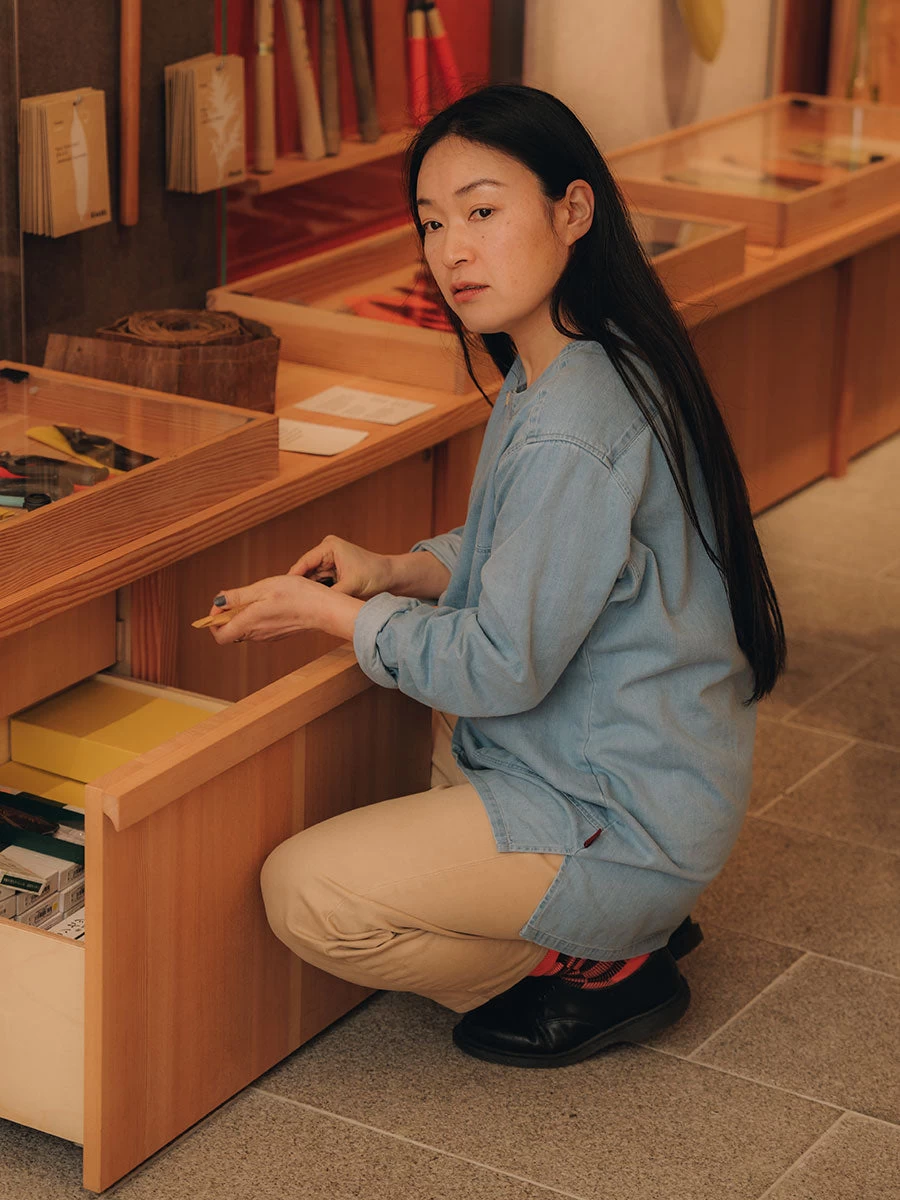 Oliver Spencer X Niwaki Ohana Gardening Smock Mullins Denim Indigo Light 11 Oliver Spencer X Niwaki Ohana Gardening Smock Mullins Denim Indigo Light - Image 11