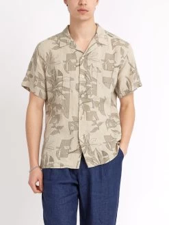 Havana Short Sleeve Shirt Westgate Beige -Oliver Spencer Store ModelOSMS156cHavanaShortSleeveShirtWES01BEIWestgateBeige5copy
