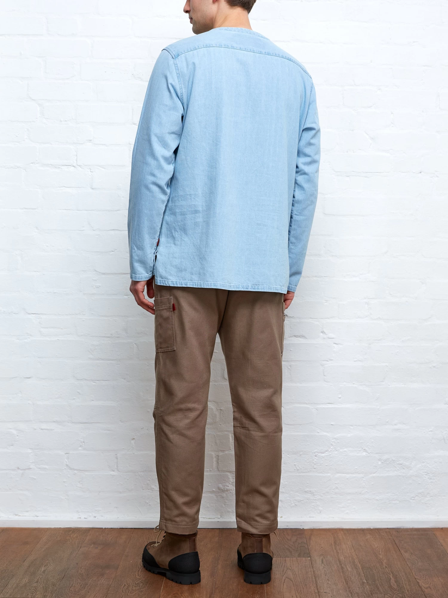 Oliver Spencer X Niwaki Ohana Gardening Smock Mullins Denim Indigo Light 9 Oliver Spencer X Niwaki Ohana Gardening Smock Mullins Denim Indigo Light - Image 9